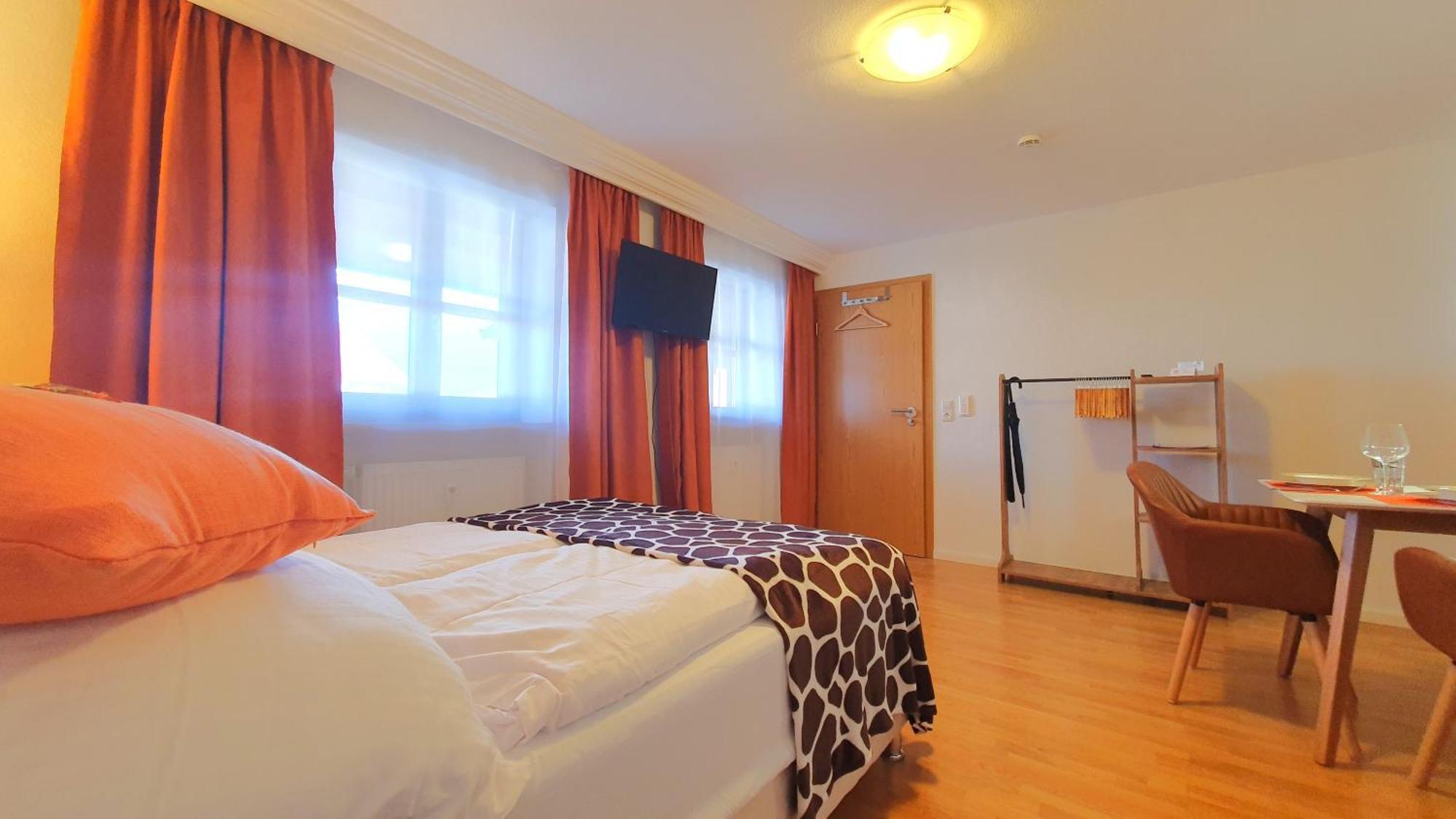 Apartment Gutshof Alpenblick Am Simssee - Ueber Den Man Spricht *