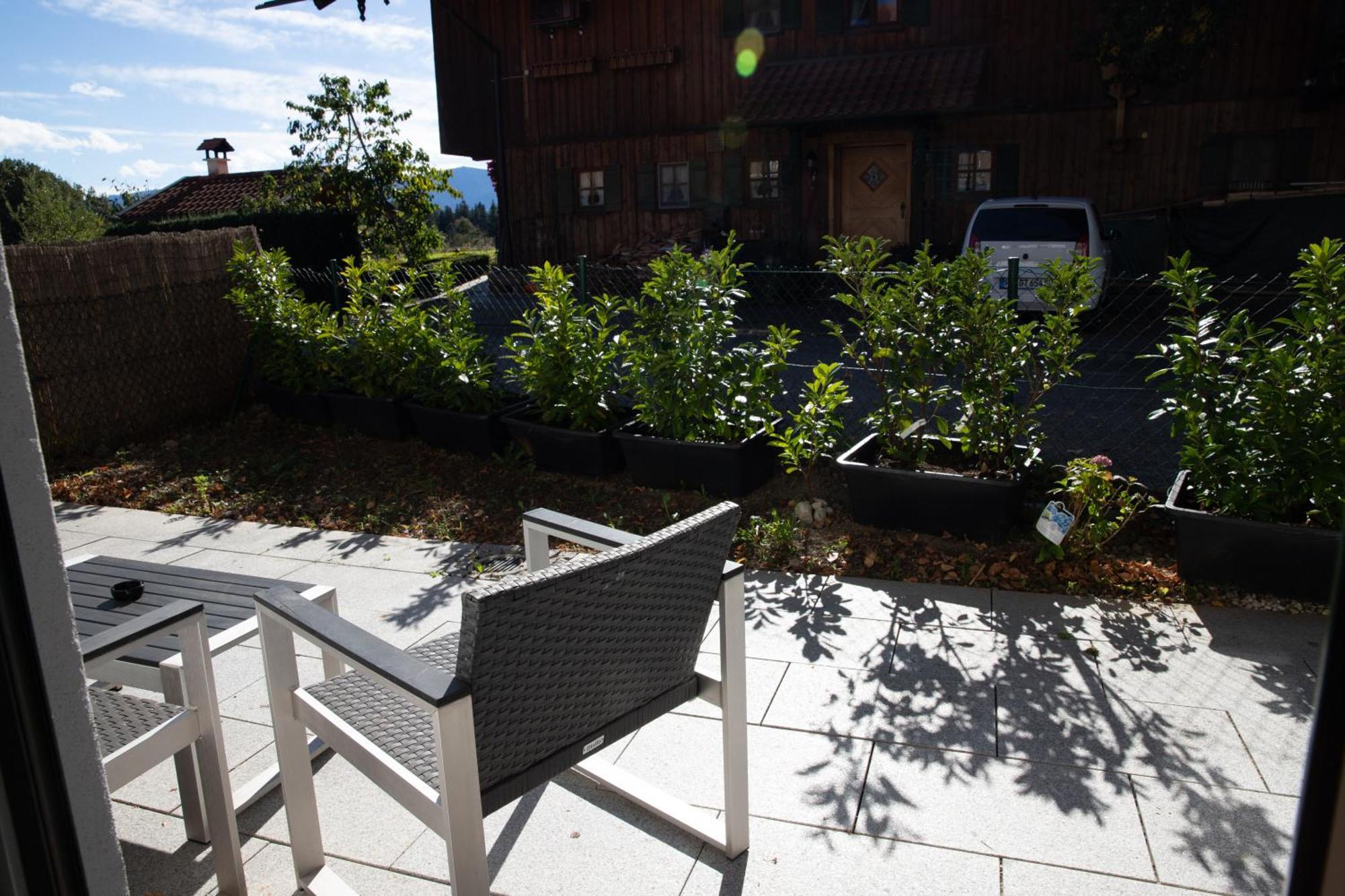 Apartment Gutshof Alpenblick Am Simssee - Ueber Den Man Spricht *