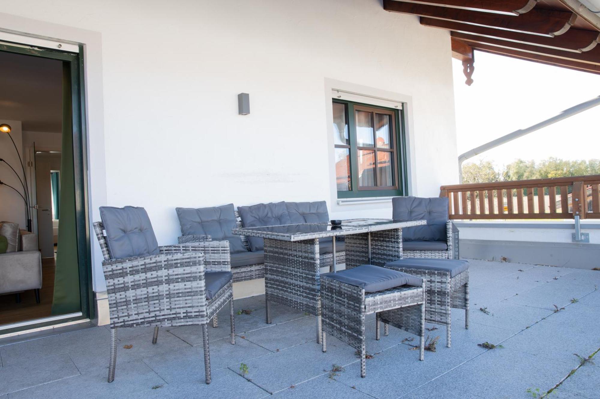 Apartment Gutshof Alpenblick Am Simssee - Ueber Den Man Spricht